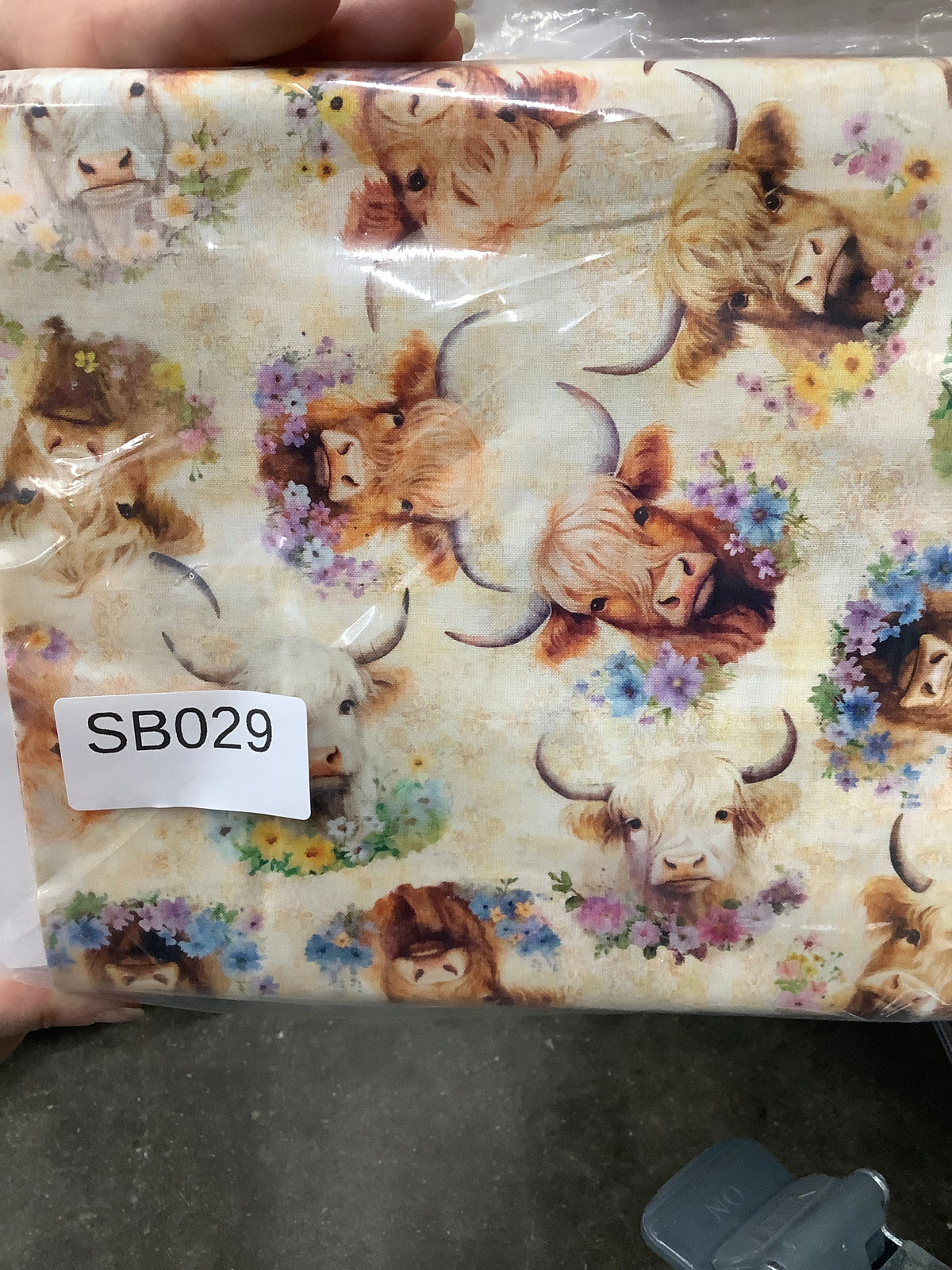 Utterly Adorable Highland Cow Floral Cream fabric short bolt 5 yards