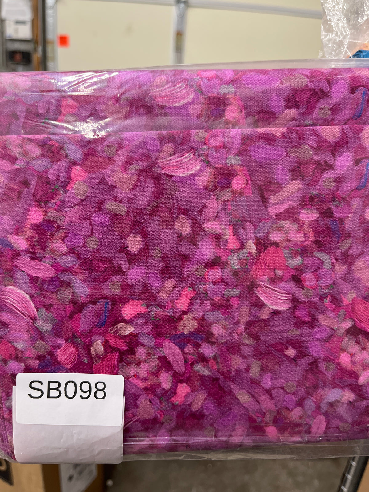 Fluttering Petals floral quilting fabric short bolt