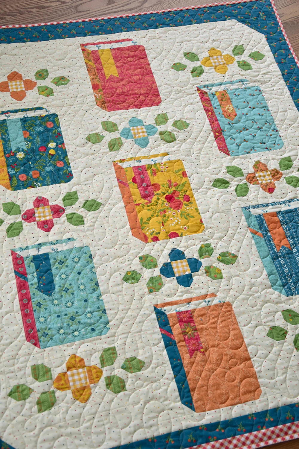 Novel Idea Quilt Pattern finished quilt detail