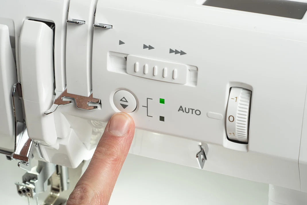 Baby Lock Applaud Deluxe Coverhem Machine - image 6 - Baby Lock sewing machine or accessory