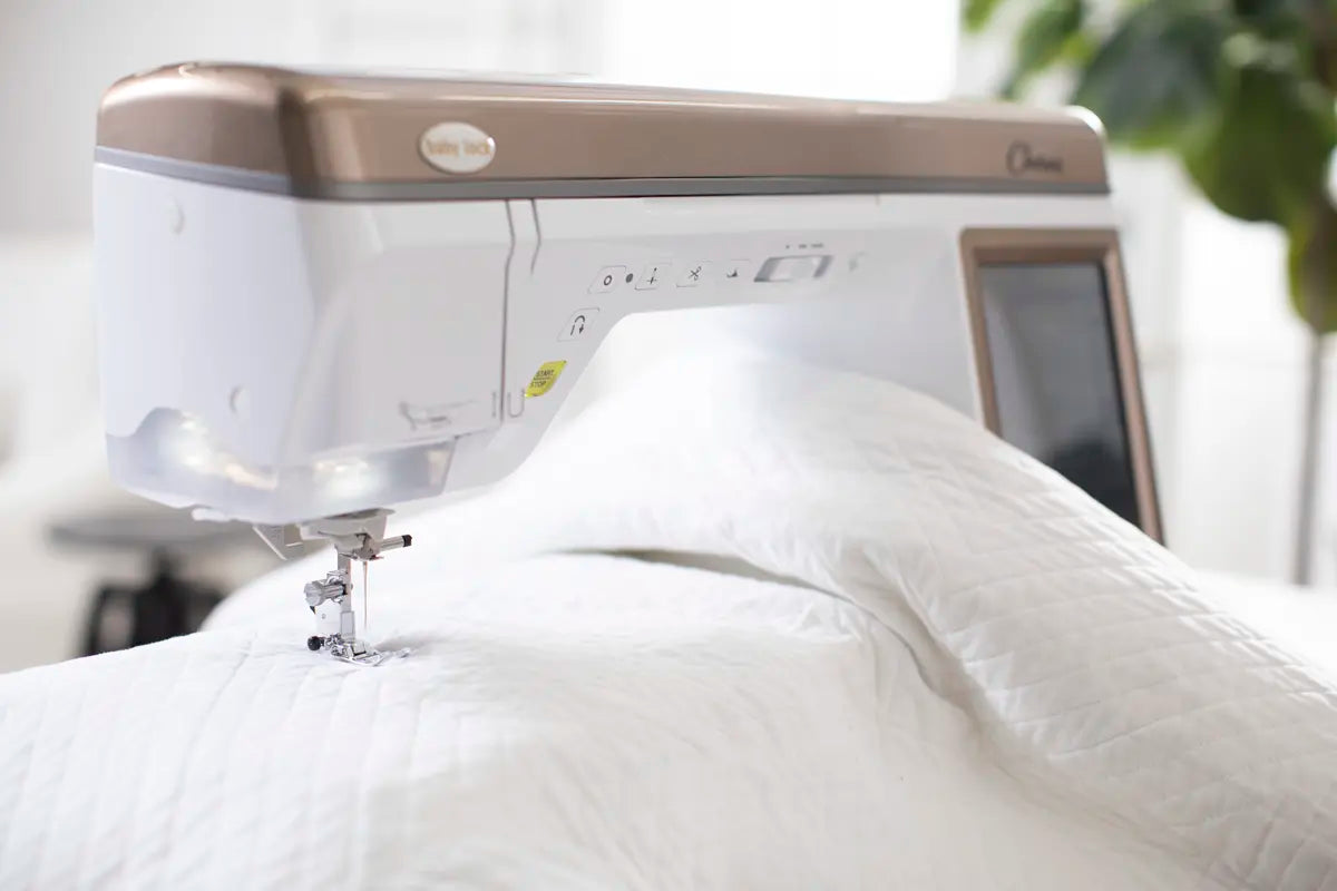 Baby Lock Chorus Sewing Machine- FLOOR MODEL - image 9 - Baby Lock sewing machine or accessory