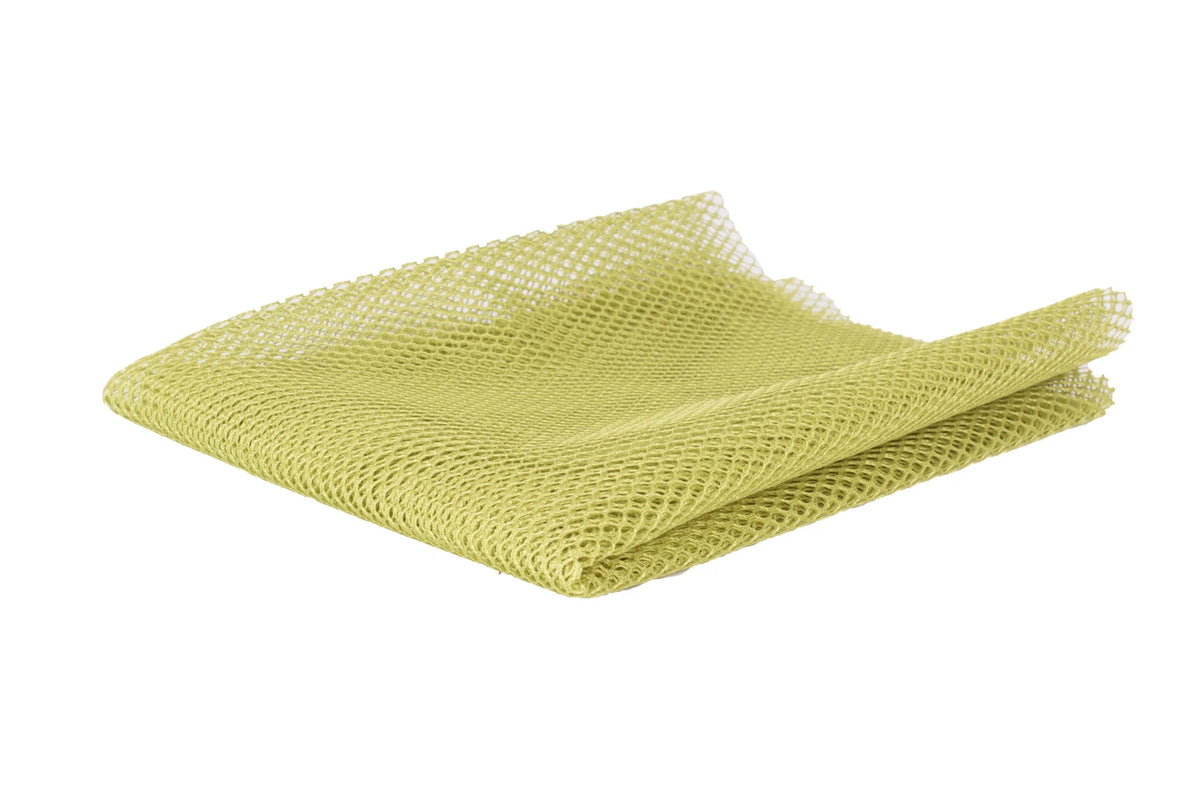 Mesh Lite Weight Apple Green 18in x 54in - image 2 - quilting supply from Quilted Joy