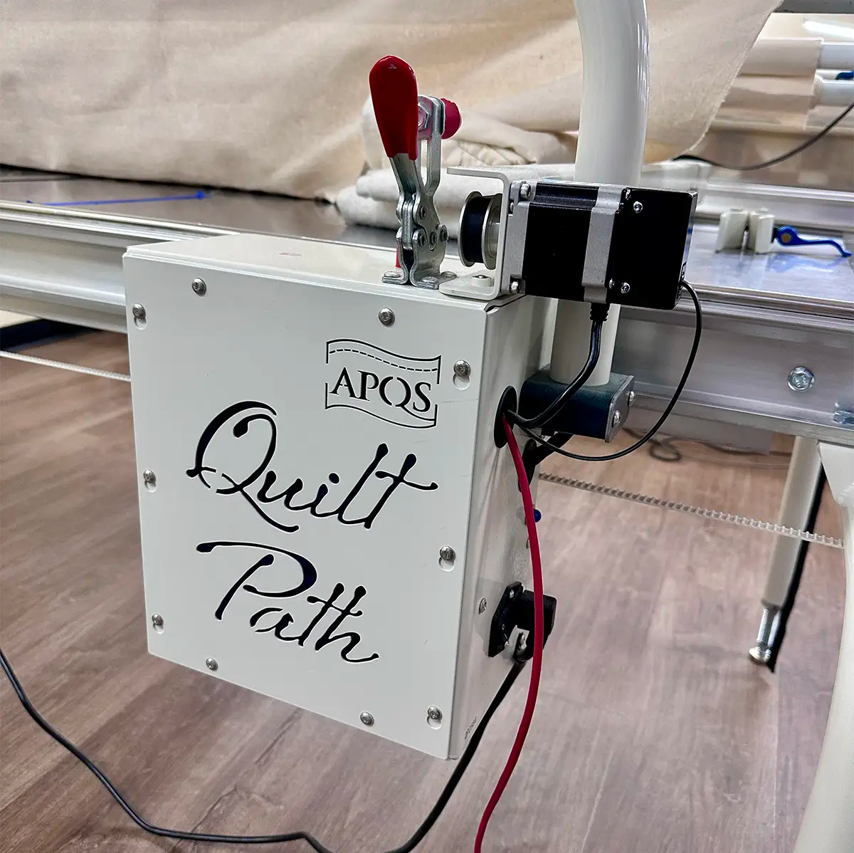 APQS Quilt Path Robot Computer - image 2 - APQS longarm quilting machine part or accessory